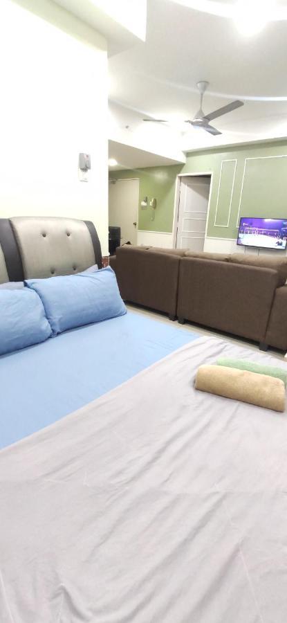 Dperdana -Dinies Pool,Wifi, Centre Of Kota Bharu, 4-5 Pax Apartman Kültér fotó
